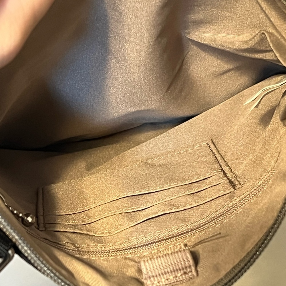 Baggallini Black Crossbody Bag - Picture 7 of 9